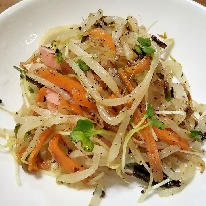 レンジで簡単!もやし、人参、かいわれのごま和え